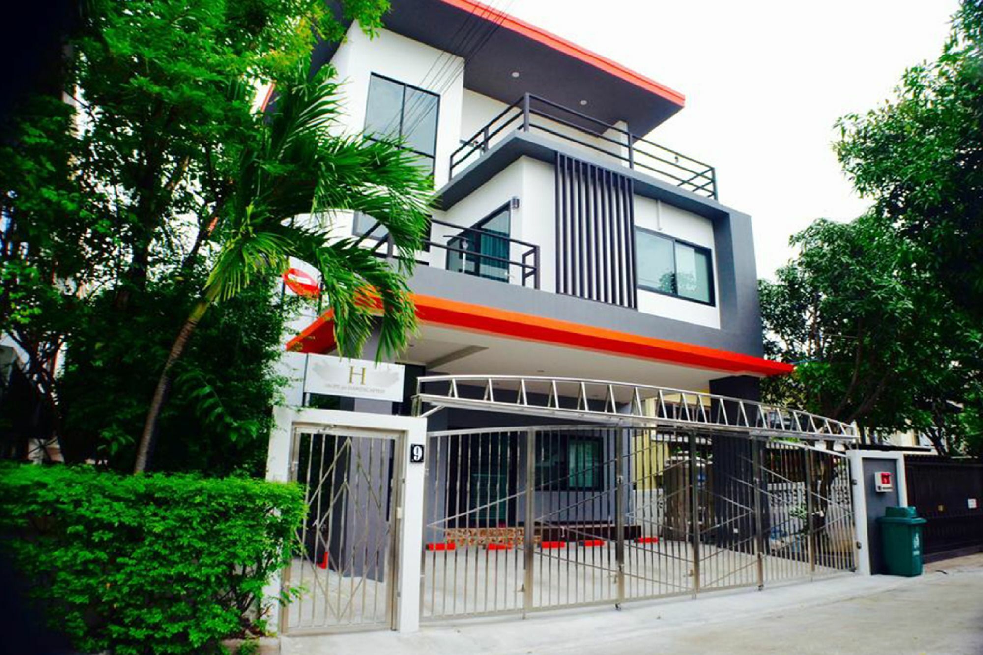 4 Bedroom House At Skytrain Bangkok Luaran gambar